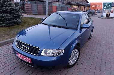 Седан Audi A4 2001 в Сарнах