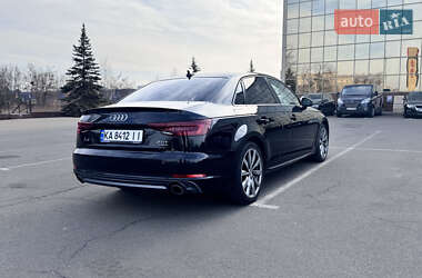 Седан Audi A4 2018 в 