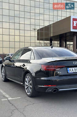 Седан Audi A4 2018 в 