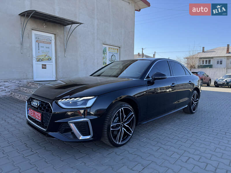 Audi A4 2021