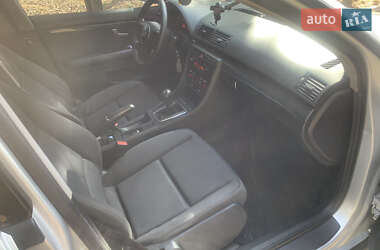 Седан Audi A4 2001 в Надворной