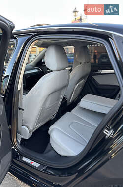 Седан Audi A4 2015 в Киеве