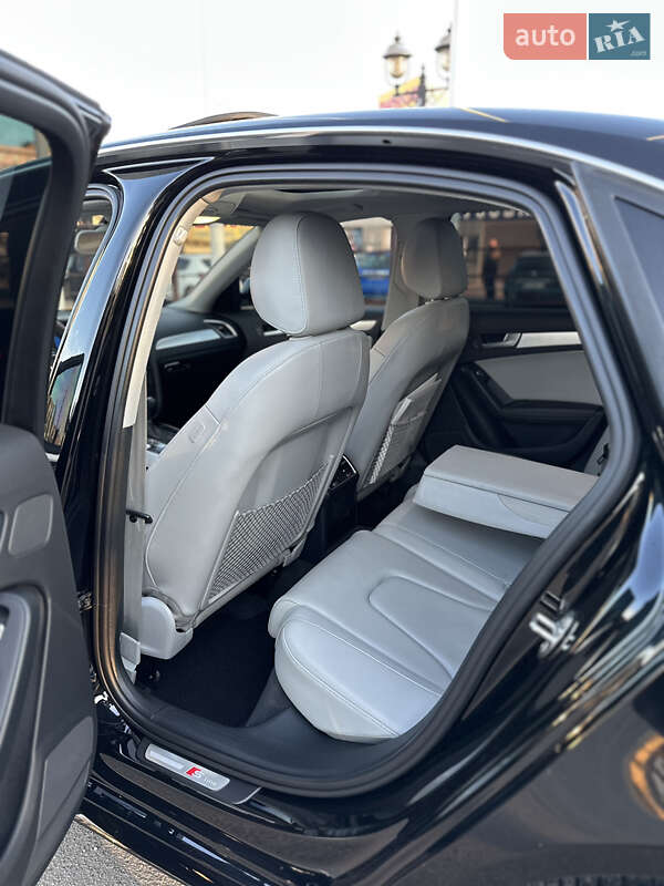 Седан Audi A4 2015 в Киеве