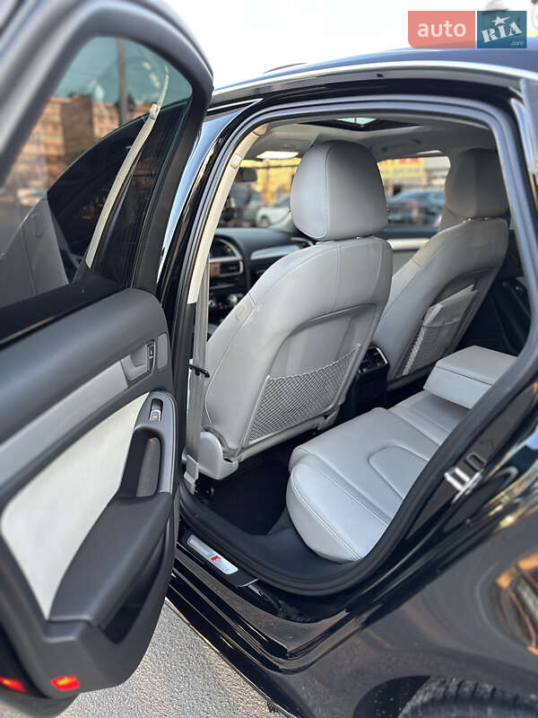 Седан Audi A4 2015 в Киеве