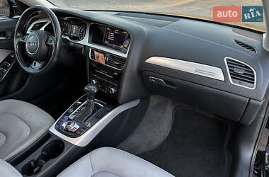 Седан Audi A4 2015 в Киеве