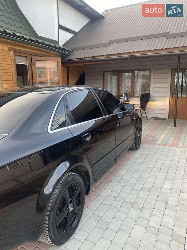 Седан Audi A4 2002 в Лазещине