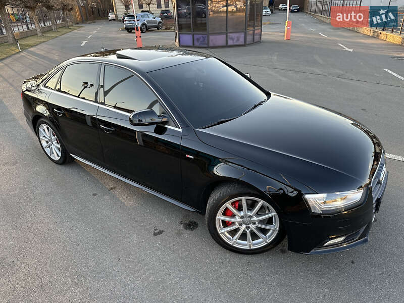 Седан Audi A4 2015 в Киеве