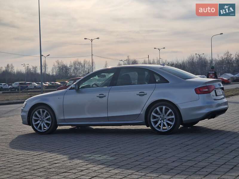 Седан Audi A4 2013 в Львове
