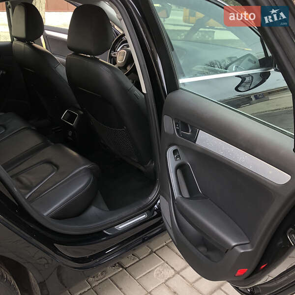 Седан Audi A4 2012 в Днепре