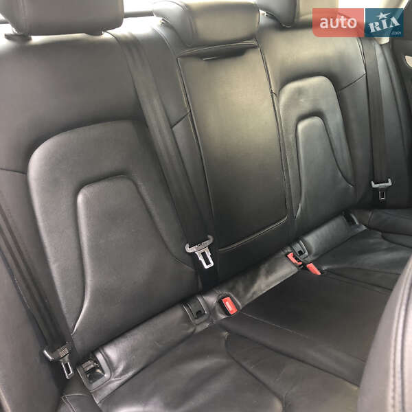 Седан Audi A4 2012 в Днепре