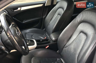 Седан Audi A4 2012 в Днепре