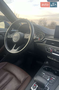 Седан Audi A4 2019 в 