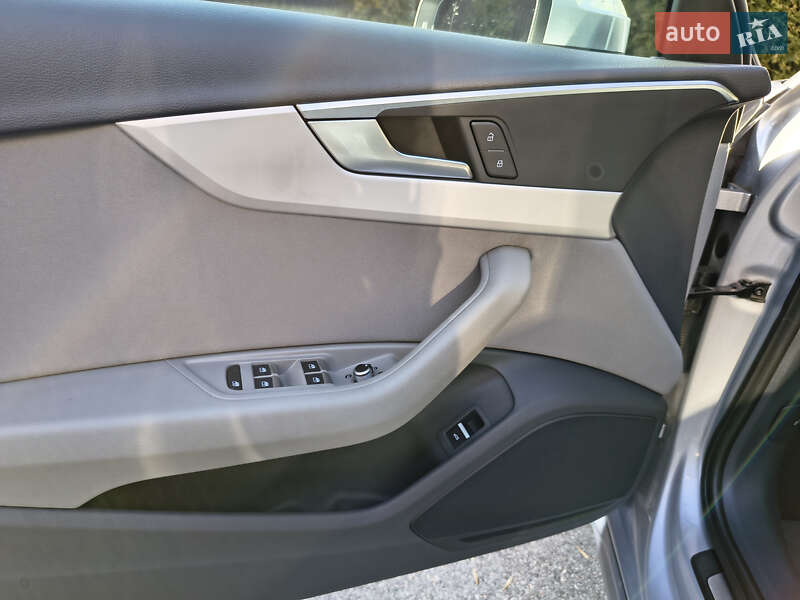 Универсал Audi A4 2020 в Харькове