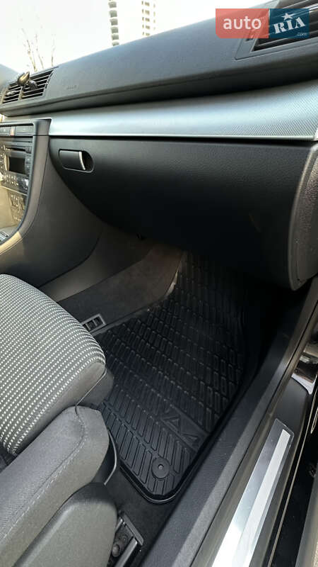 Универсал Audi A4 2007 в Днепре