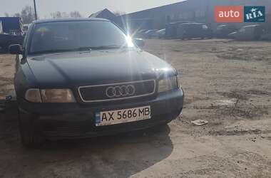 Седан Audi A4 1996 в Пісочині