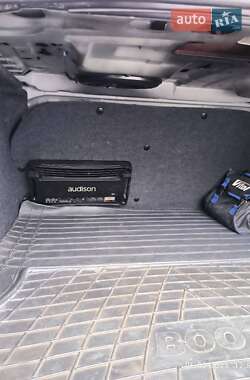 Седан Audi A4 2004 в 