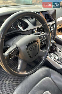 Седан Audi A4 2011 в 