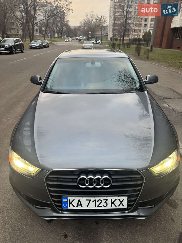 Седан Audi A4 2014 в Черкассах