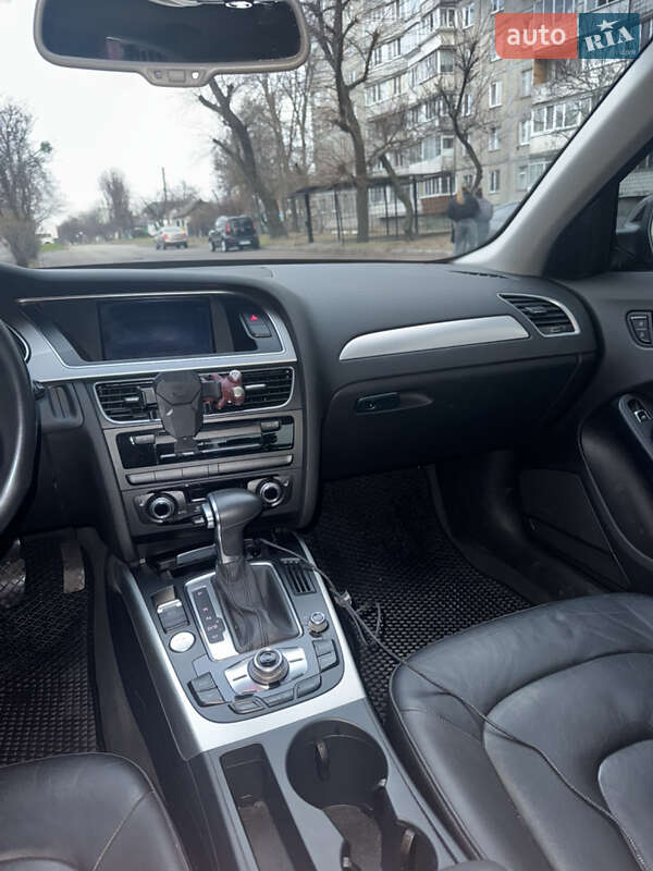 Седан Audi A4 2014 в Черкассах