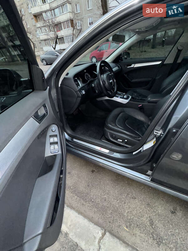 Седан Audi A4 2014 в Черкассах