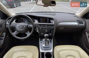 Седан Audi A4 2013 в Луцке