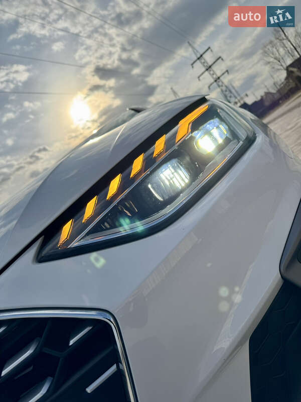 Седан Audi A4 2020 в Киеве