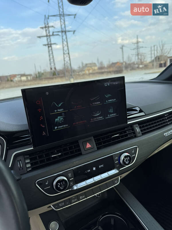 Седан Audi A4 2020 в Киеве