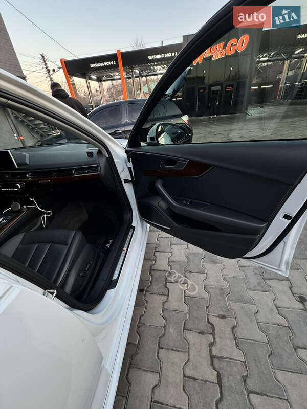 Седан Audi A4 2018 в Харькове