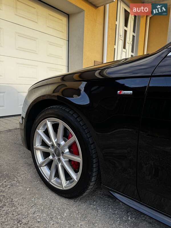 Седан Audi A4 2013 в Житомирі