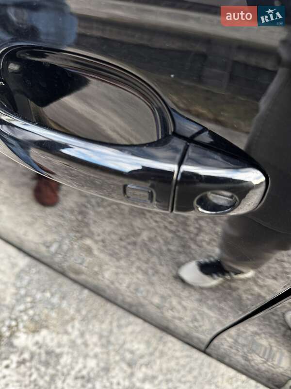 Седан Audi A4 2013 в Житомирі