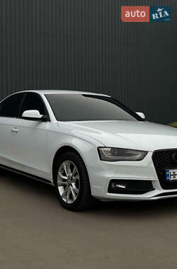 Седан Audi A4 2012 в 