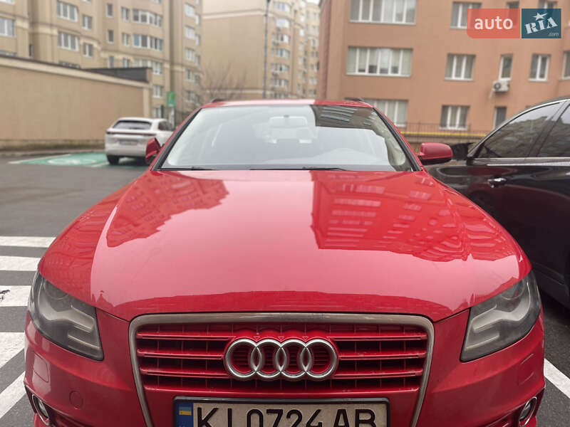 Универсал Audi A4 2011 в Киеве