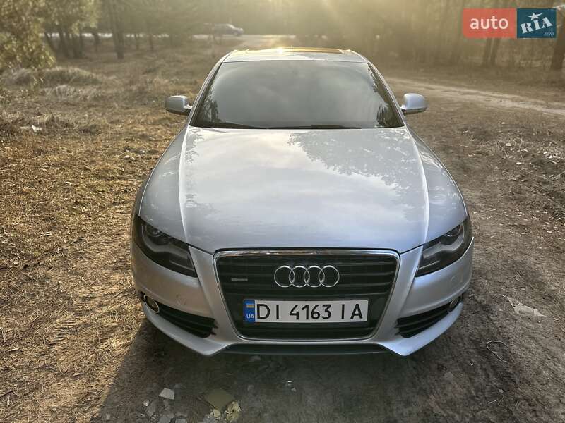 Седан Audi A4 2011 в Киеве