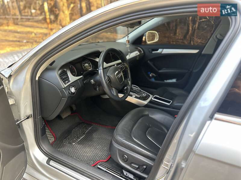 Седан Audi A4 2011 в Киеве