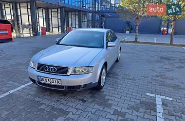 Седан Audi A4 2001 в Рівному