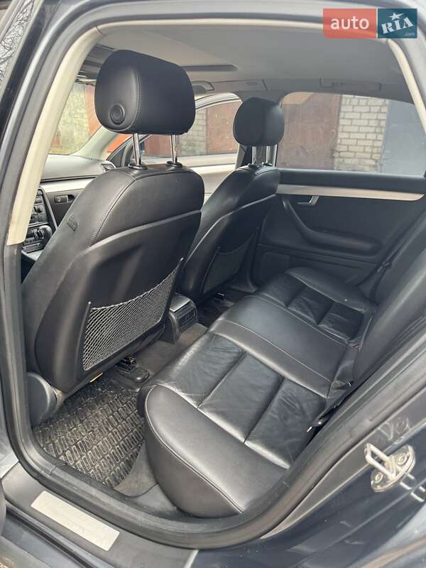 Седан Audi A4 2006 в Кривом Роге
