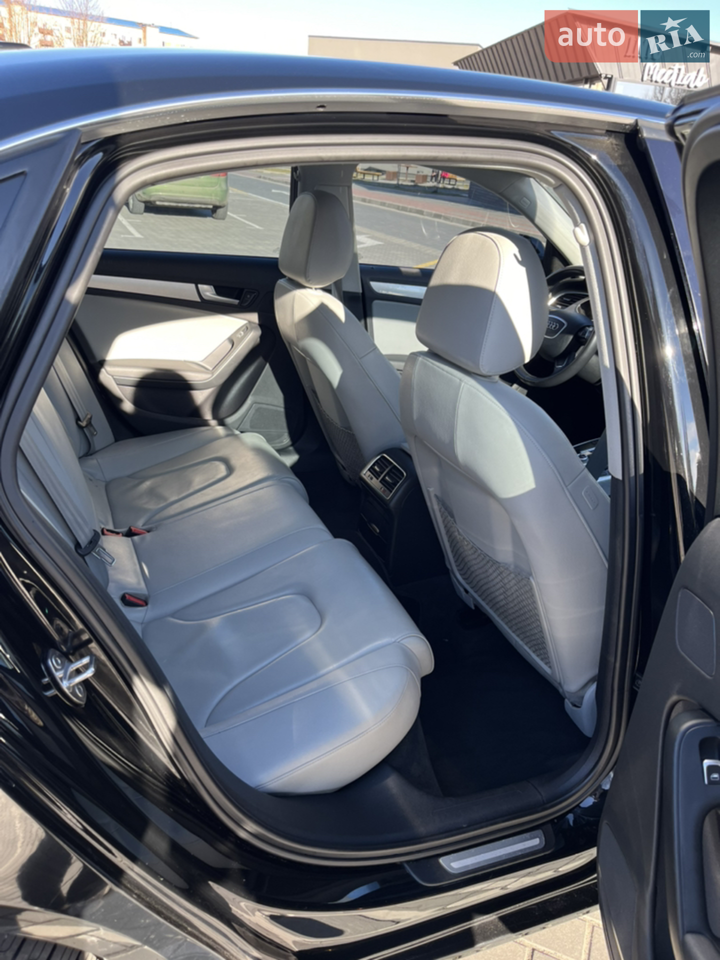 2012 Audi A4 - мініатюра 11