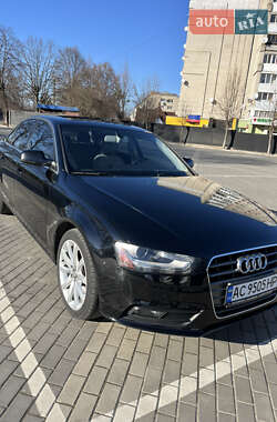 Седан Audi A4 2012 в 