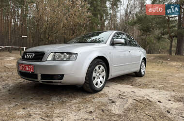 Седан Audi A4 2004 в 