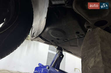 Седан Audi A4 2004 в 