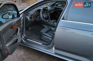 Седан Audi A4 2016 в 