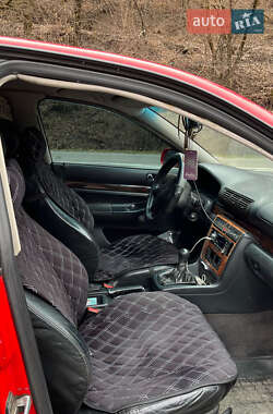 Седан Audi A4 1996 в 