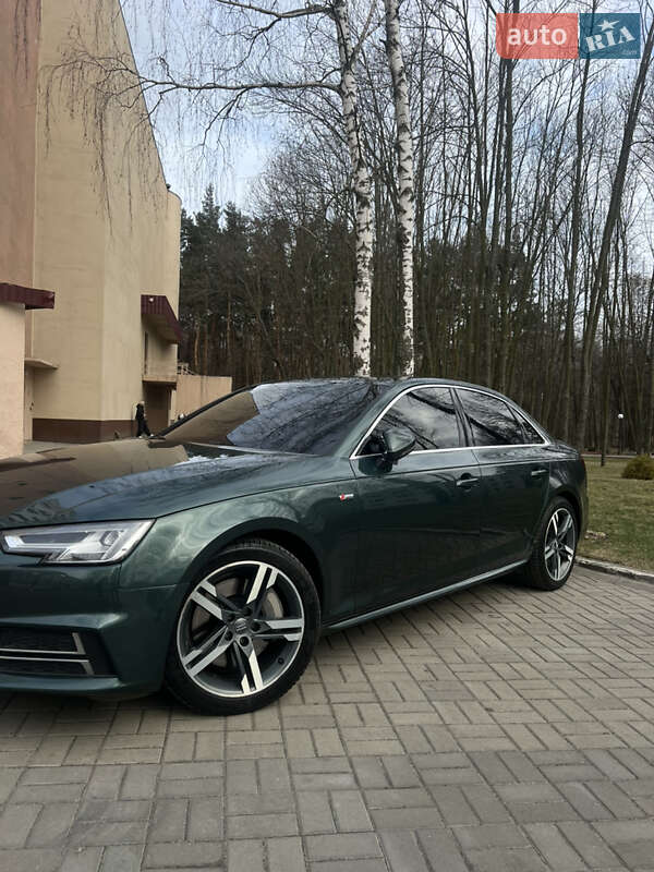 Седан Audi A4 2016 в Сумах