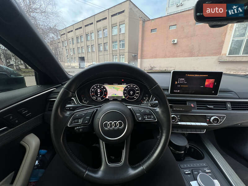 Седан Audi A4 2016 в Сумах