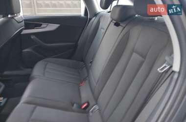 Универсал Audi A4 2018 в 