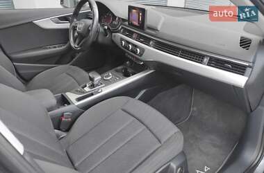 Универсал Audi A4 2018 в 