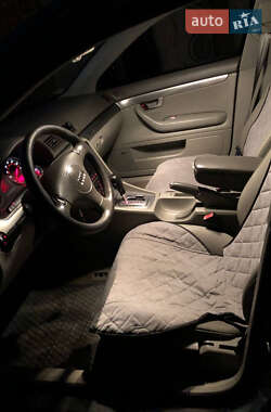 Седан Audi A4 2001 в 