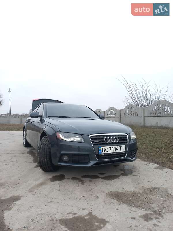 Седан Audi A4 2011 в 