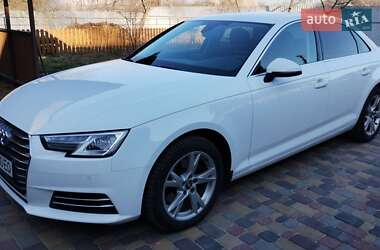 Седан Audi A4 2018 в 