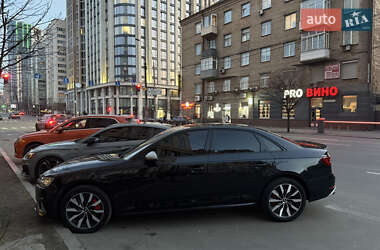 Седан Audi A4 2016 в 